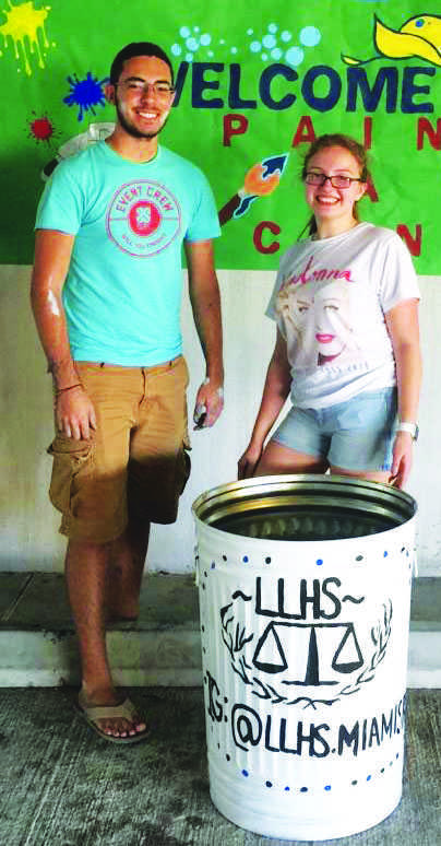 LLHS President Cassandra Cardenas (right) and Vice President Diego Reyes (left)  on Paint A Can Day. 