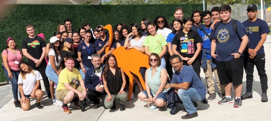 FEA Adviser and Teaching Magnet Lead Teacher Ms. Berrios (centered) led magnet students and chaperones on a trip to The Miami Zoo.