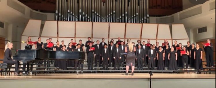 Miami High Concert Choir at FIU performing with Seraphic Fire on February 27th, 2023. 